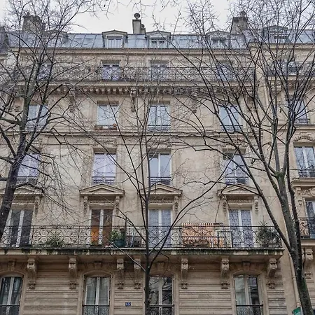 Apartment Douillet Pour 2 Au Coeur De Montmartre